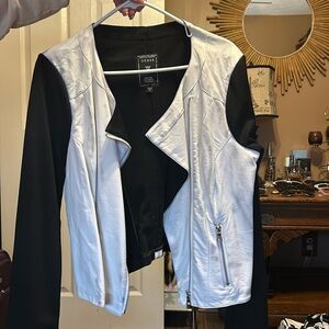 Guess zip up jacket